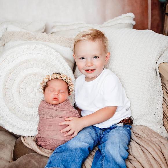 Meet your Posher, Pamela - Picture 1 of 1